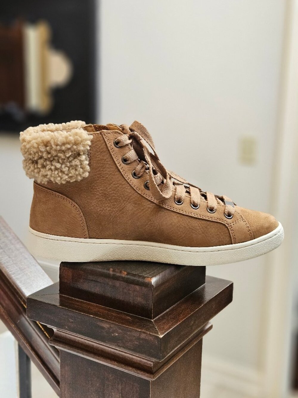UGG Women's Olive Shearling-Lined Nubuck Leather Sneaker Boot, Tan, Sz 10 - Picture 8 of 16